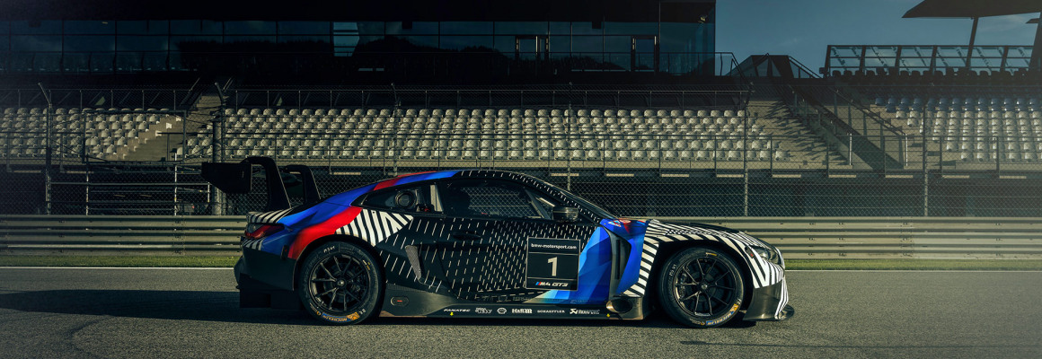 bmw-m4-gt3-grandstand