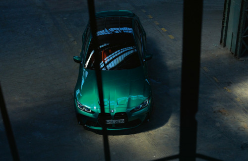 _content_dam_bmw_marketBMW_M_common_topics_magazine-article-pool_2019_bmw-m-wallpaper_bmw-m3-limousine-mi-01