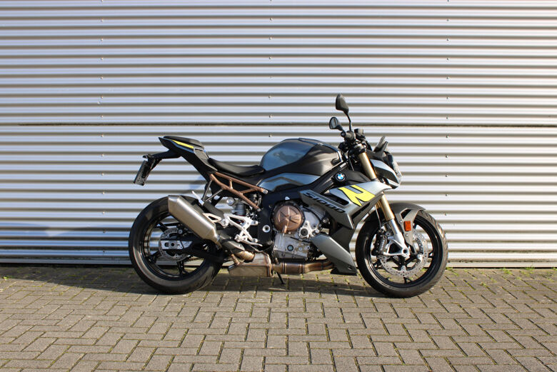 vehicle-background-image