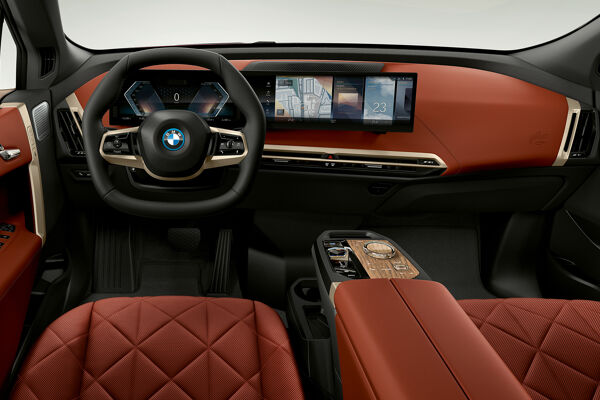 bmw-x-series-ix-mg-interior-design-desktop-02.jpg