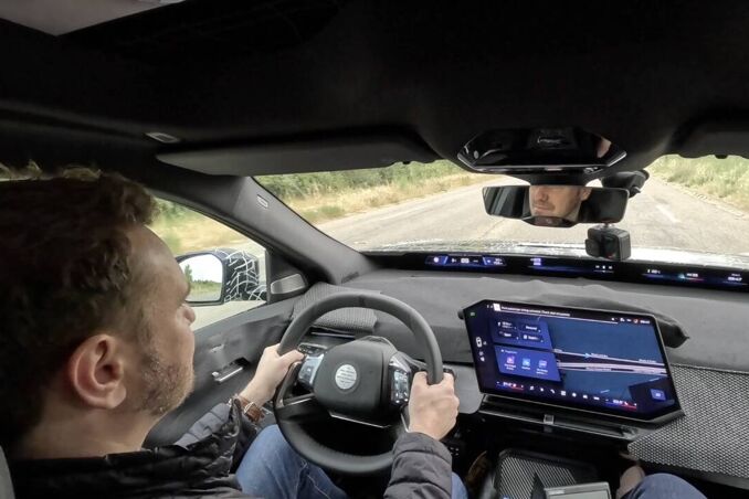 668083-bmw-ix3-50-xdrive-nous-avons-conduit-le-premier-prototype-de-la-neue-klasse.jpg