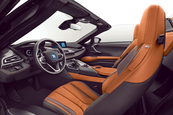 bmw-i8-i8roadster-home-gallery-lines-1920x1080-02-amido-e-copper.jpg.asset.1510124407896