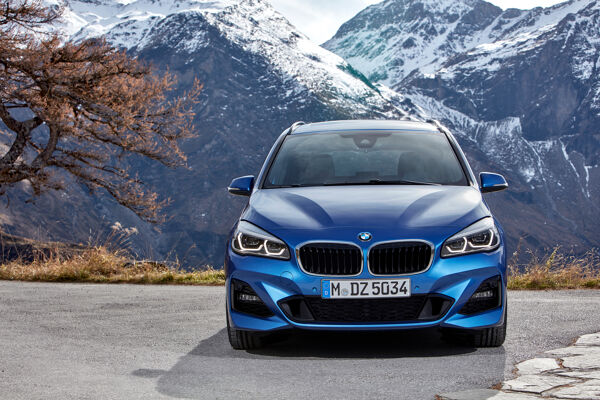 P90288943_highRes_the-new-bmw-2-series