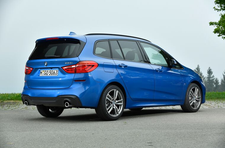 P90305297_highRes_the-new-bmw-2-series