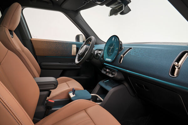 P90519616_highRes_mini-countryman-se-a (1)