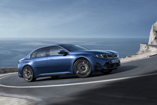 P90632488_highRes_the-new-bmw-i3-50-xd