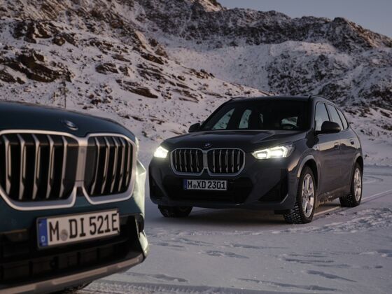P90488705_lowRes_bmw-ix1-xdrive30-and