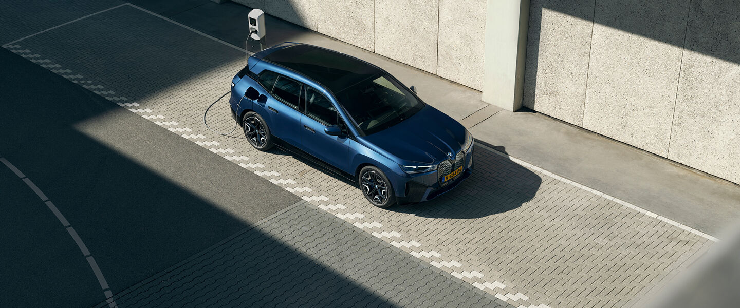 gijs-spierings_2022-bmw-emobility-4