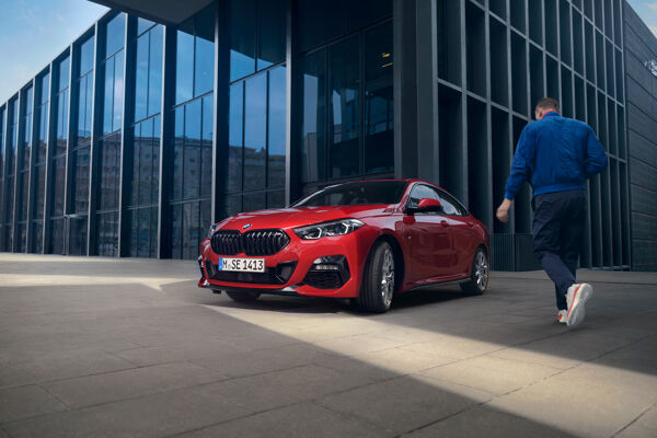 P90462930_highRes_the-bmw-1-series-and