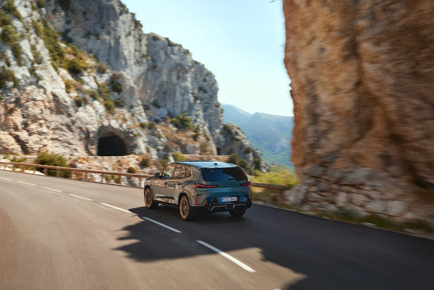 P90478681_lowRes_the-first-ever-bmw-x