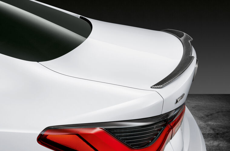 P90390686_highRes_the-all-new-bmw-4-se