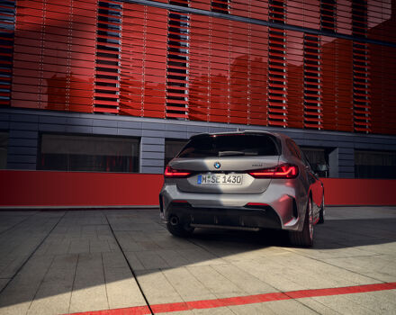 P90462934_highRes_the-bmw-1-series-and