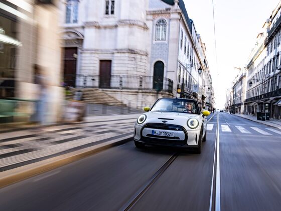 P90467770_lowRes_mini-cooper-se-09-20