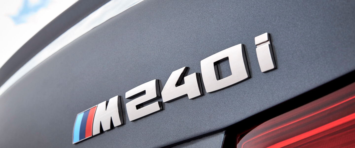 P90270072_highRes_the-new-bmw-2-series