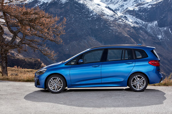 P90288941_highRes_the-new-bmw-2-series