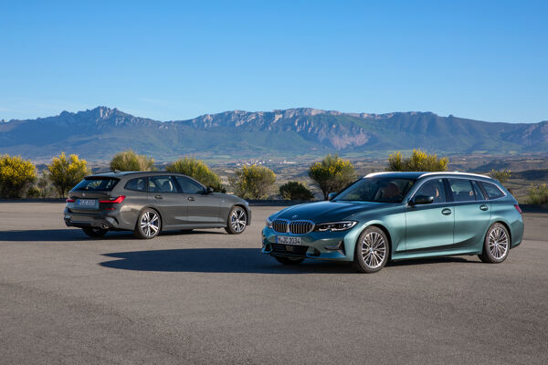 P90352612_highRes_the-new-bmw-3-series
