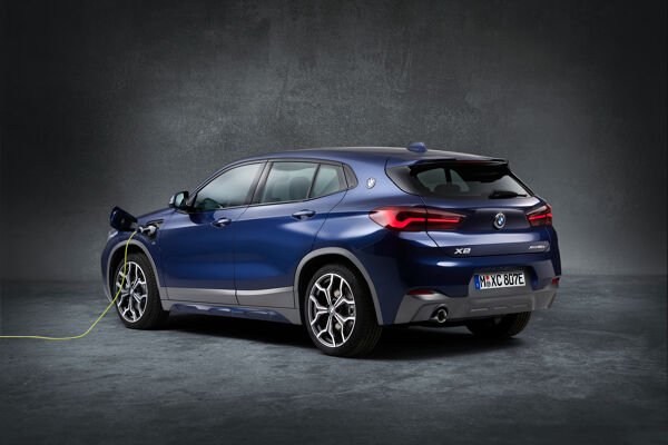 P90389844_highRes_the-new-bmw-x2-xdriv