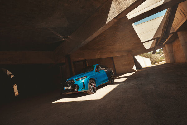 P90492394_highRes_the-new-bmw-x6-m60i-