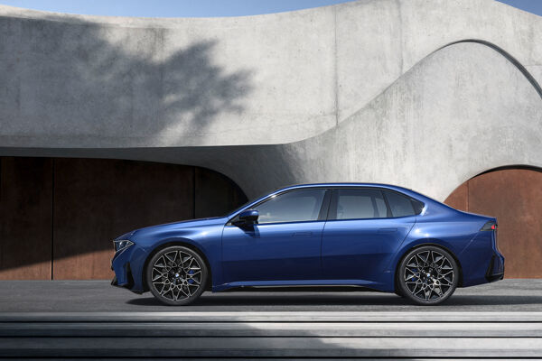P90632490_highRes_the-new-bmw-i3-50-xd
