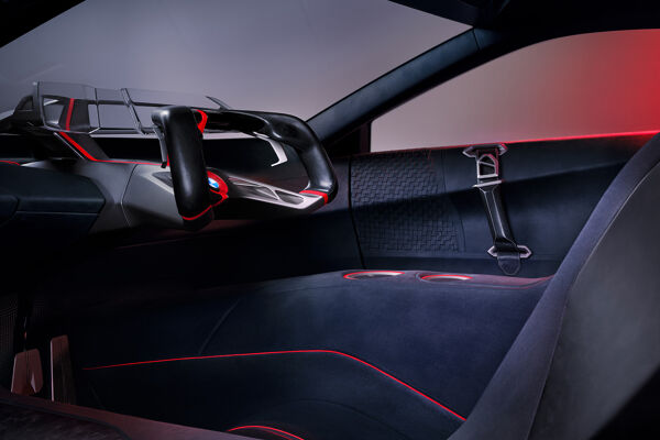 bmw-vision-m-next-mg-interior-desktop-06