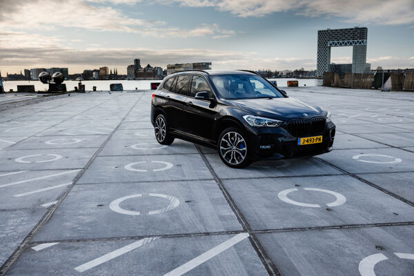 BMWx1-ericvanvuuren-14