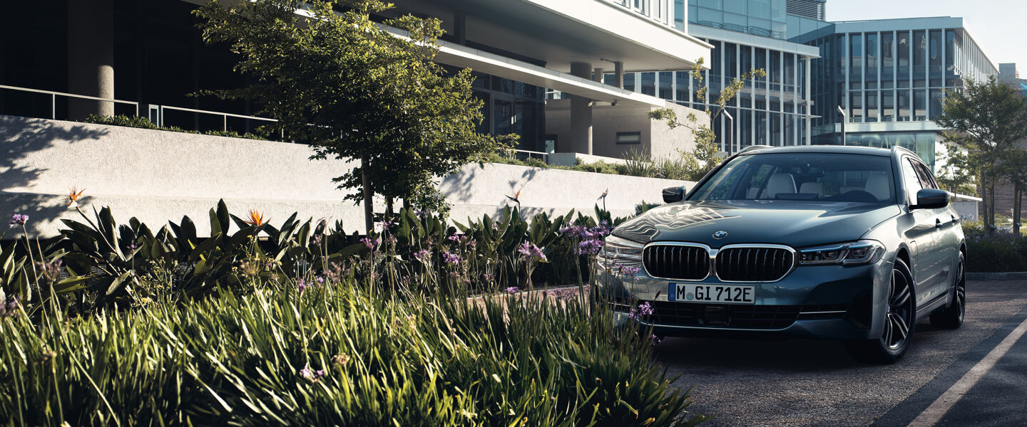 header v8