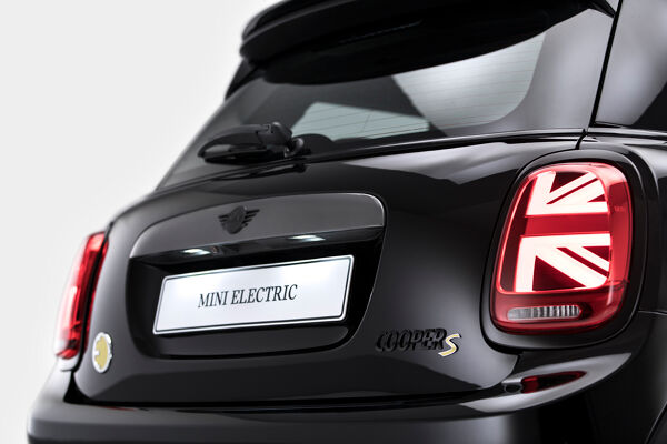 MINI Cooper SE - Black Edition 10
