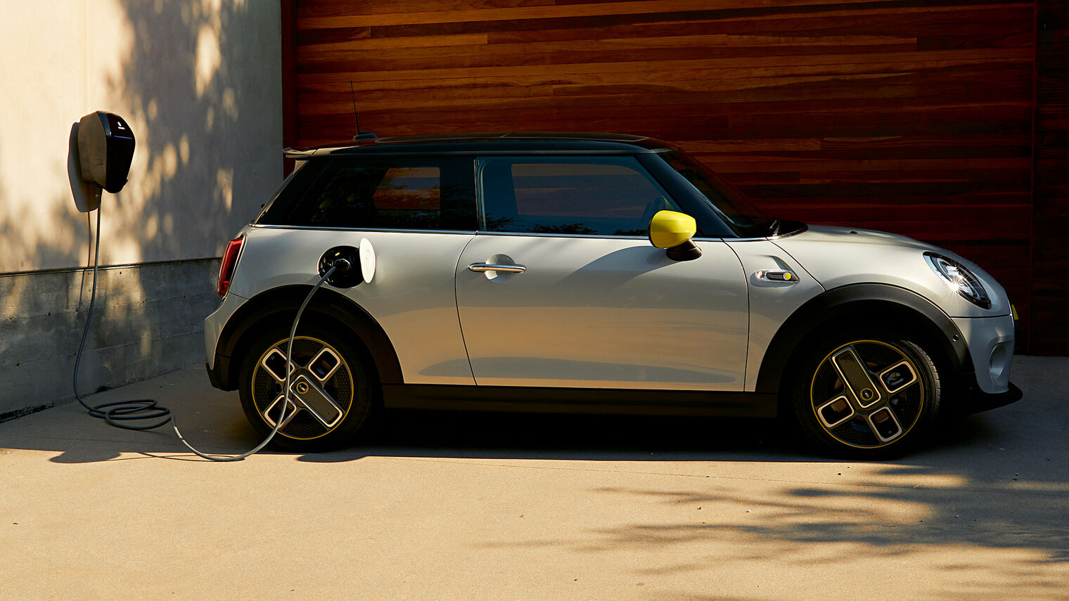mini se thuis laden