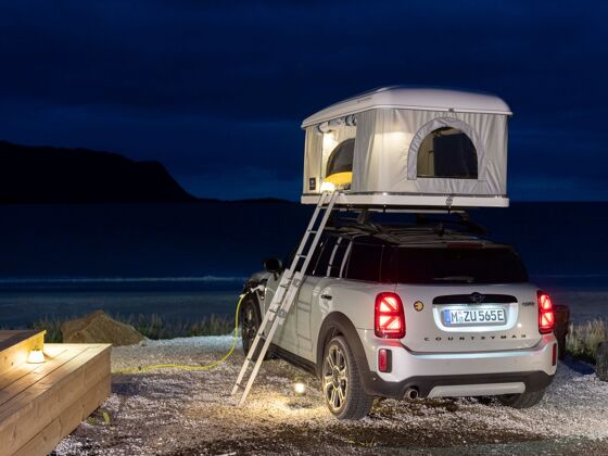 P90462668_lowRes_mini-cooper-se-count