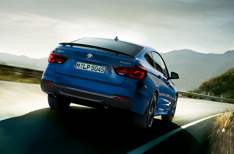 bmw-3-series-gran-turismo-inspire-highlight-desktop-03