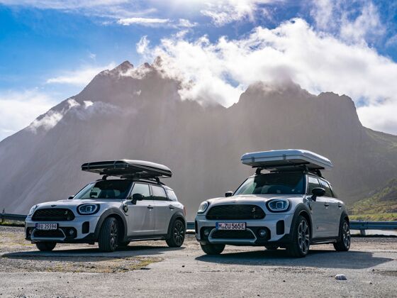 P90462605_lowRes_mini-cooper-se-count