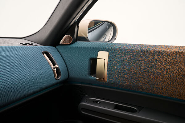 P90518572_highRes_mini-countryman-se-a