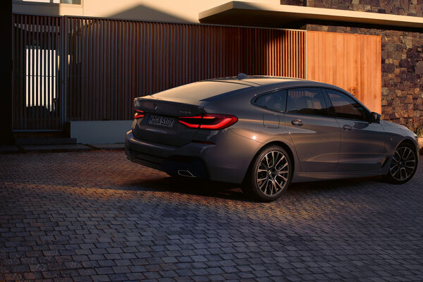 bmw-6-series-gran-turismo-highlights-mg-design-desktop-04