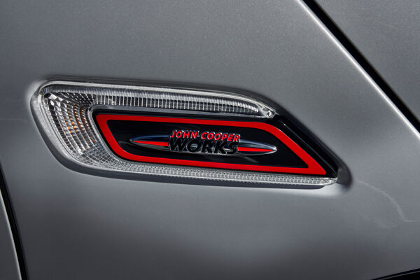 P90347895_highRes_the-new-mini-john-co