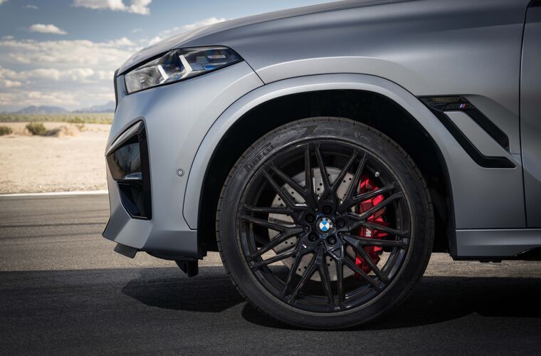 P90495584_highRes_the-new-bmw-x6-m-com