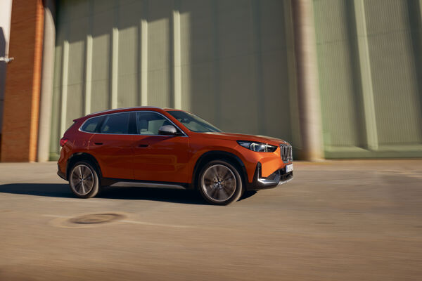BMW X130
