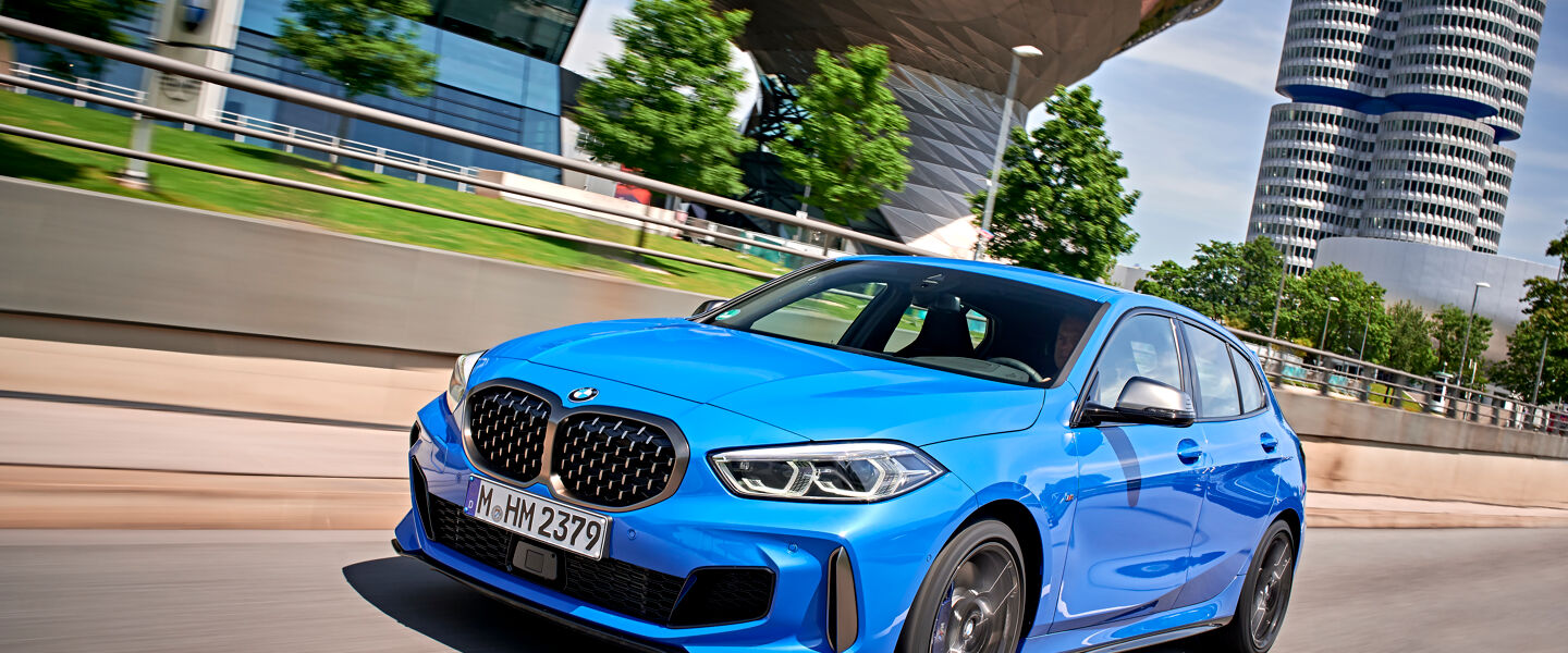 P90359096_highRes_the-all-new-bmw-1-se