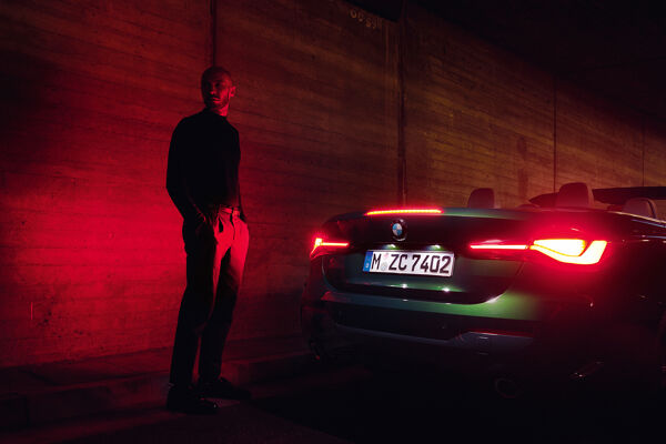 bmw-4-series-convertible-highlight-desktop-03.jpg