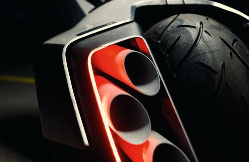 DI26_000408137_V1_C_Original-(jpg,-CMYK)_sRGB_BMW-Motorrad-Vision-K18