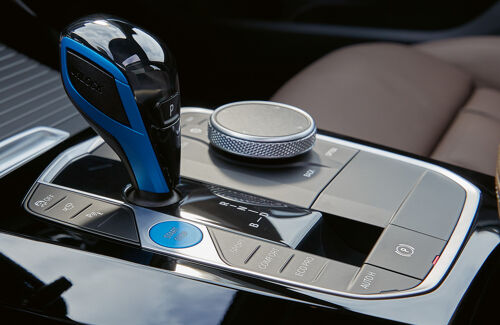 bmw-ix3-onepager-mc-driving-dynamics-01.jpg