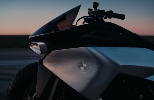 DI26_000408132_V1_C_Original-(jpg,-CMYK)_sRGB_BMW-Motorrad-Vision-K18