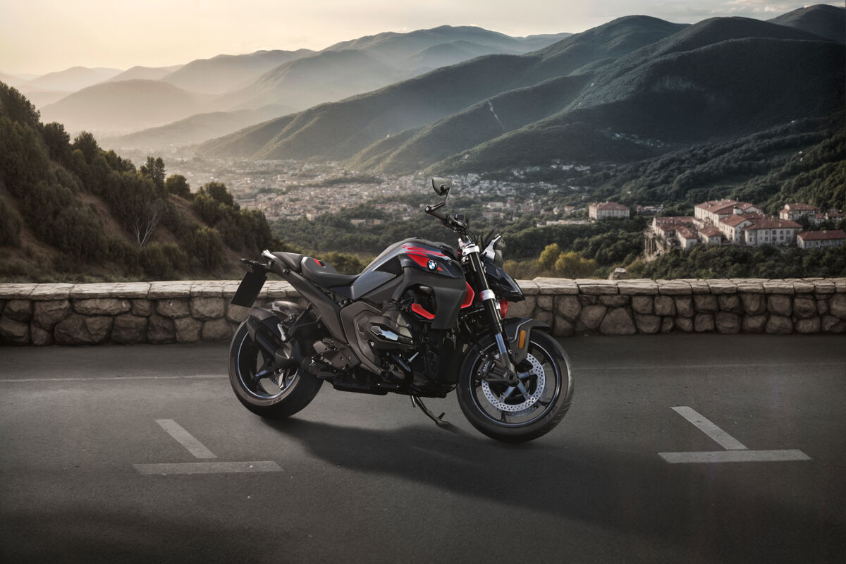 Oostland BMW Motorrad – BMW motorfietsen en service