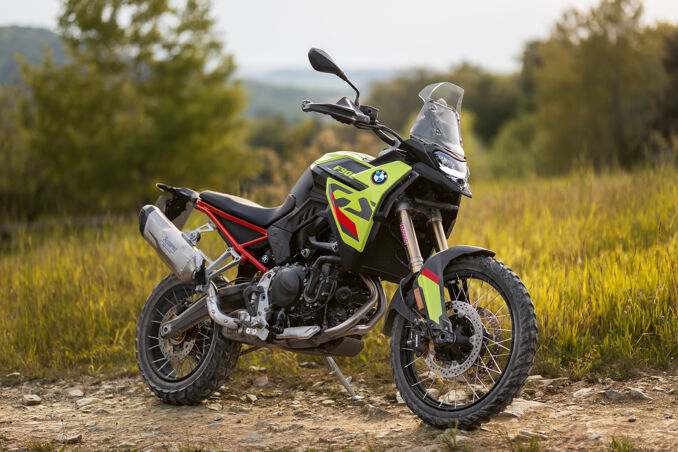 P90520379_highRes_the-new-bmw-f-900-gs