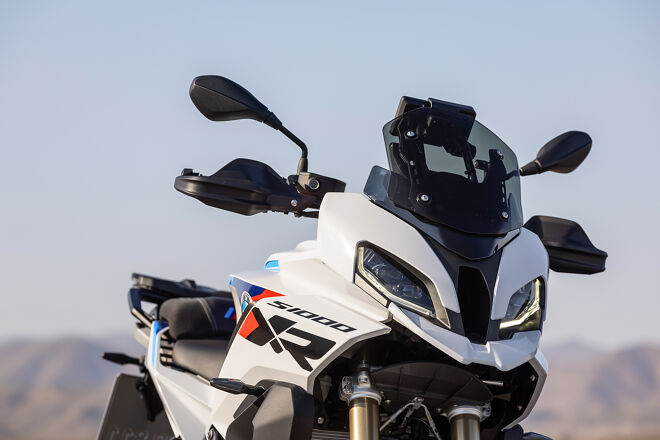 P90527494_highRes_the-new-bmw-s-1000-x