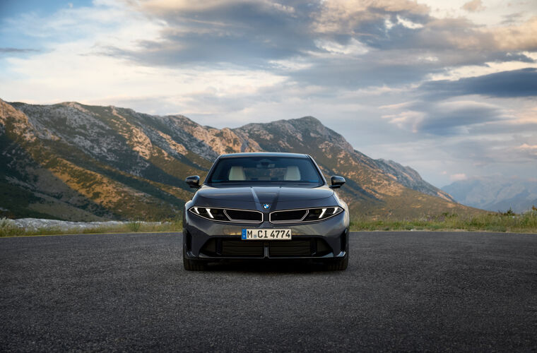 P90657739_highRes_the-new-bmw-320-exte.jpg
