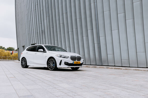BMW118i-5deurs-2.jpg