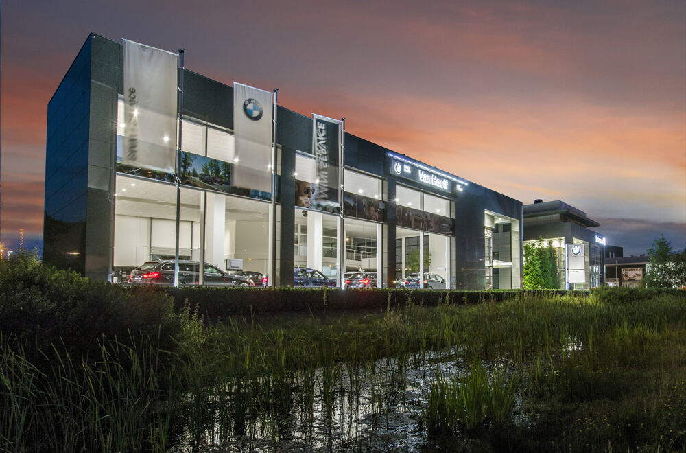 Van Hooff BMW | Ons Team & Contact