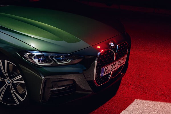 bmw-4-series-convertible-highlight-desktop-01.jpg