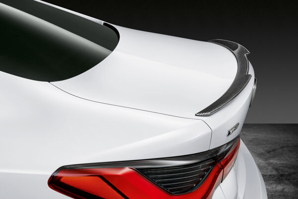 P90390686_highRes_the-all-new-bmw-4-se.jpg