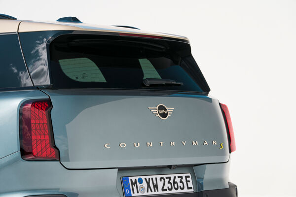 P90518547_highRes_mini-countryman-se-a.jpg